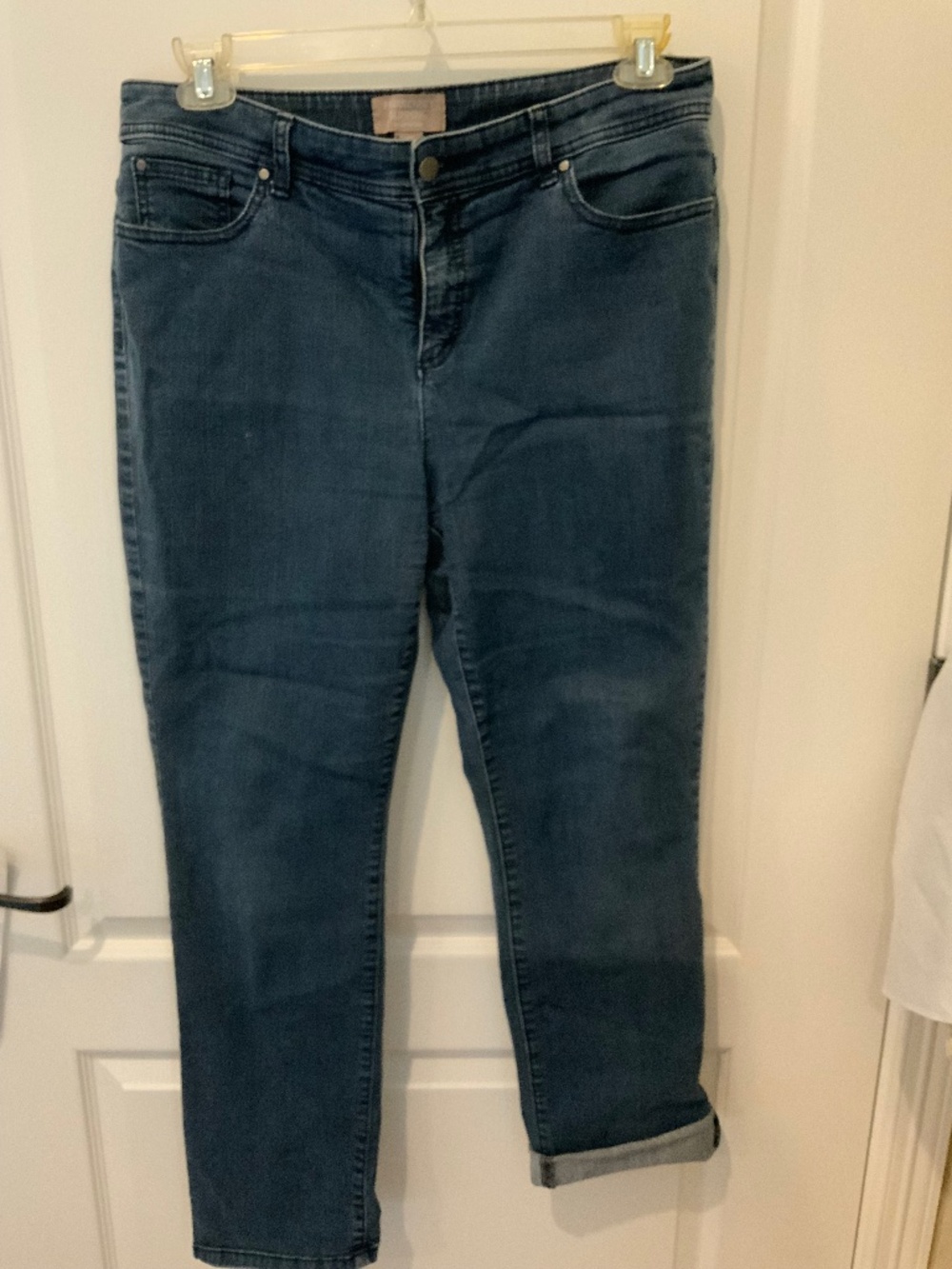 Chico’s Fabulously Slimming Jean SZ 1.5 Career Casual or Roll Up for Casual